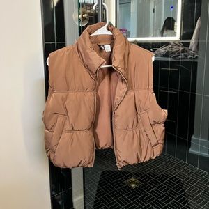 Cropped Puffer Vest